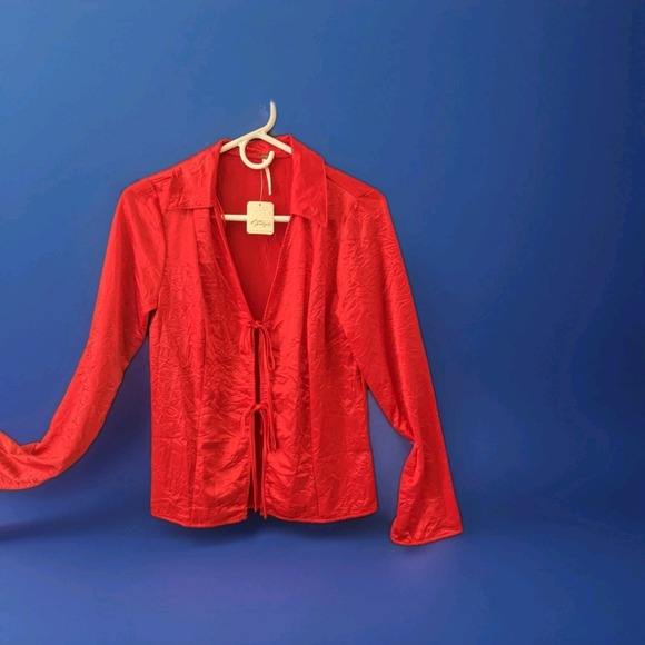 Crinkle Satin Red Free People Tie-Front Shirt Sz XS Newtags Festive Holiday Top! - Picture 1 of 7